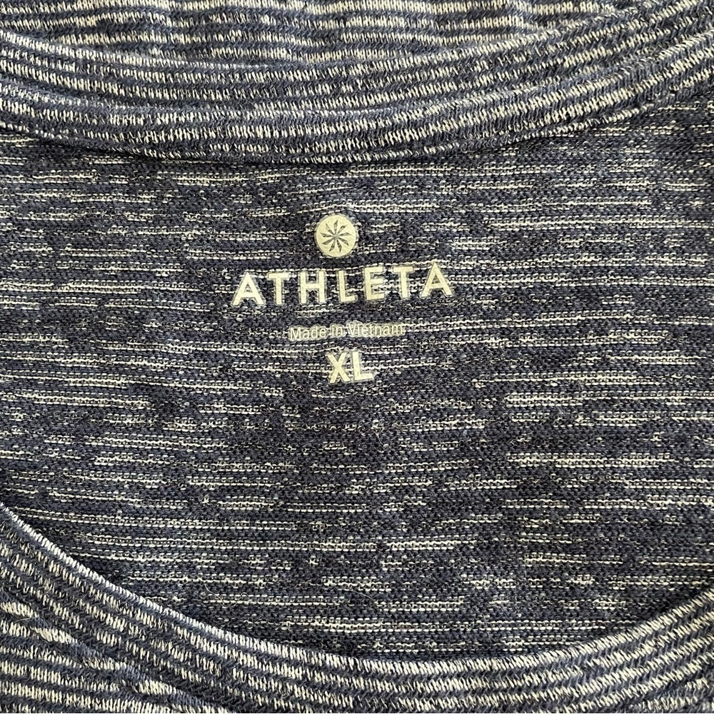 Athleta Heathered Blue Grey Striped Scoop Neck Tank Size XL - Picture 4 of 10